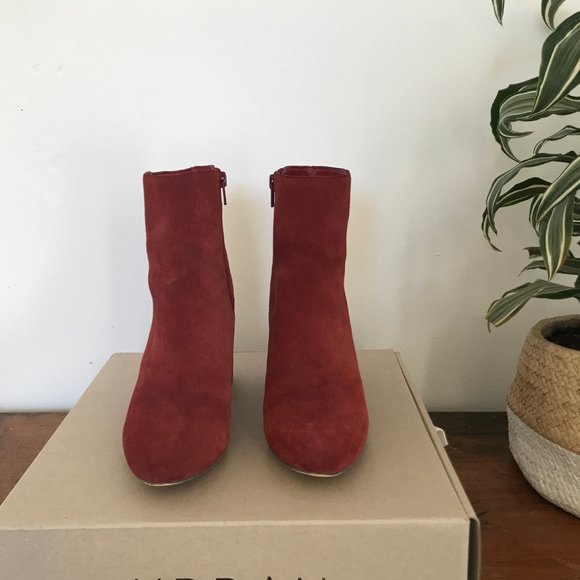 Urban Outfitters Suede boot - Picture 2 of 5